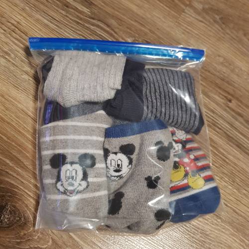 Socken Mickey Mouse  Größe: 31/34, zu finden beim Stand 127 am Standort Flohkids Hamburg Nord