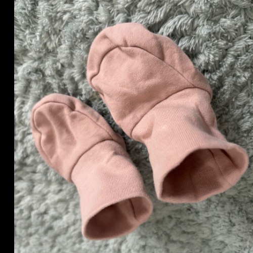 Baby Schuhe Pink , zu finden beim Stand 32 am Standort Flohkids Hamburg Nord