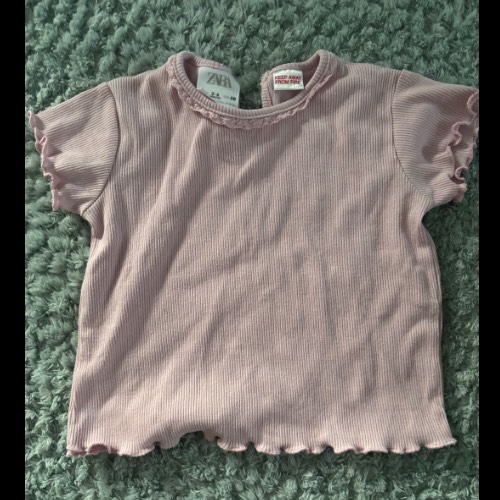 Zara Pink T-Shirt  Größe: 68, zu finden beim Stand 32 am Standort Flohkids Hamburg Nord