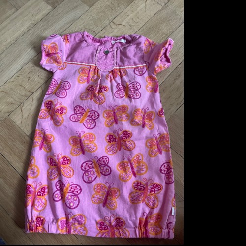 Kleid rosa Aya Naya, zu finden beim Stand 75 am Standort Flohkids Hamburg Nord