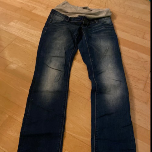 Mamalicious Jeans  Größe: 29/34 , zu finden beim Stand 162 am Standort Flohkids Hamburg Nord