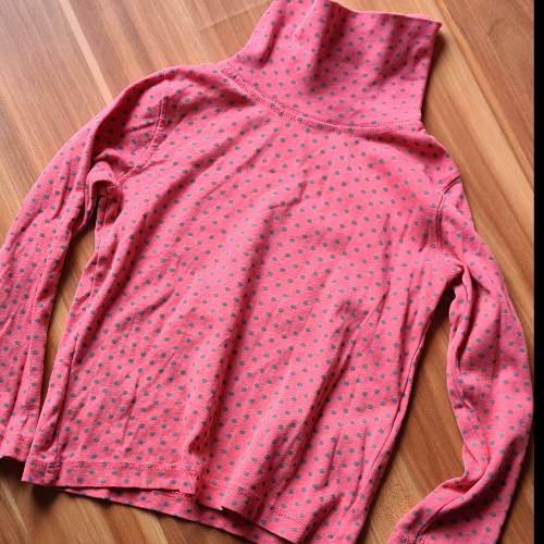Pullover Pink Punkte  Größe: 98/104, zu finden beim Stand 49 am Standort Flohkids Hamburg Nord