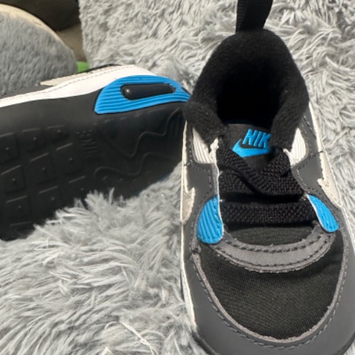 Nike newborn Schuhe  Größe: 18, 5 , zu finden beim Stand 89 am Standort Flohkids Hamburg Nord