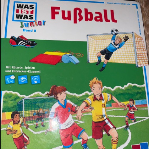 Buch Was ist Was Fussball, zu finden beim Stand 118 am Standort Flohkids Hamburg Nord