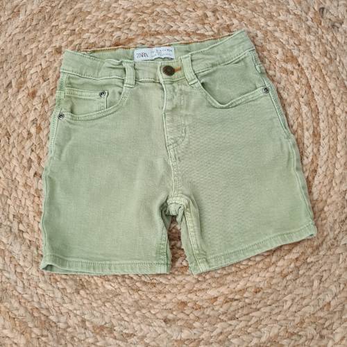 Zara Shorts Jeans grün  Größe: 98/104, zu finden beim Stand 97 am Standort Flohkids Hamburg Nord