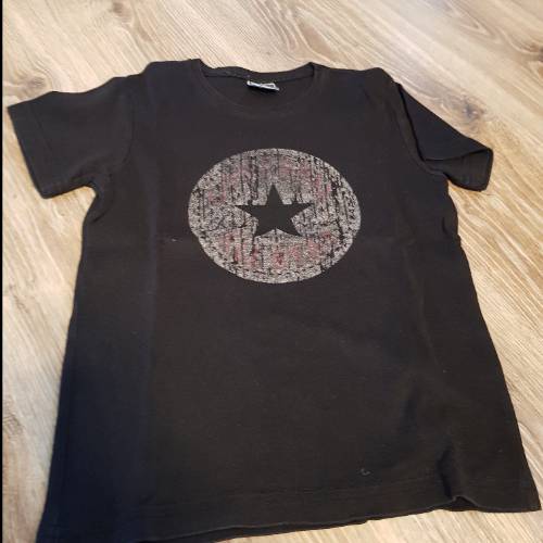 Converse All Star T-shirt  Größe: 134, zu finden beim Stand 127 am Standort Flohkids Hamburg Nord