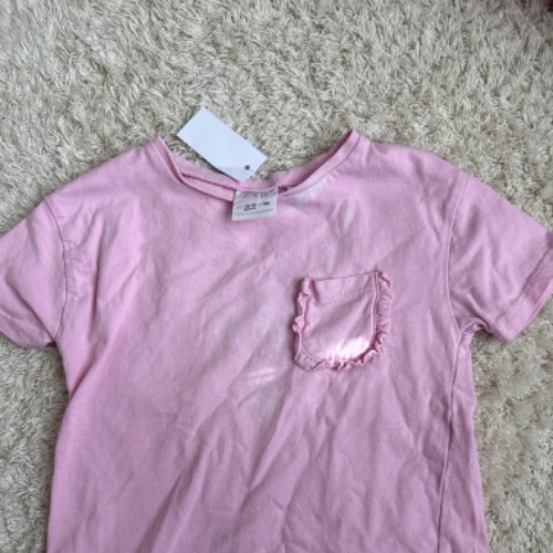 T-Shirt Zara  Größe: 80 rosa tasche, zu finden beim Stand 4 am Standort Flohkids Hamburg Nord