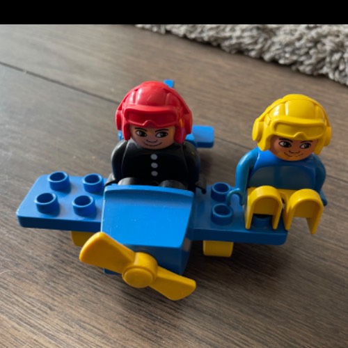 Lego Duplo Flugzeug  2 Piloten, zu finden beim Stand 106 am Standort Flohkids Hamburg Nord