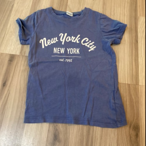 T Shirt H&M blau  Größe: 92 NY , zu finden beim Stand 105 am Standort Flohkids Hamburg Nord