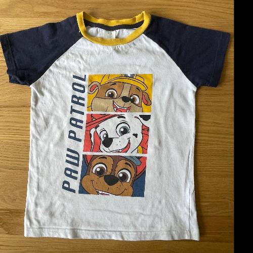 T-Shirt  Größe: 110/116 Paw Patrol, zu finden beim Stand 31 am Standort Flohkids Hamburg Nord