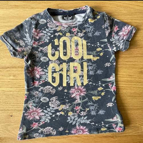 T-Shirt  Größe: 104 Cool Girl , zu finden beim Stand 31 am Standort Flohkids Hamburg Nord