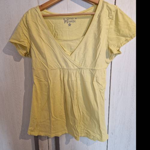 Still T-Shirt  Größe: 44 Gelb, zu finden beim Stand 134 am Standort Flohkids Hamburg Nord