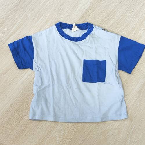 T-Shirt H&m blau  Größe: 68, zu finden beim Stand 201 am Standort Flohkids Hamburg Nord