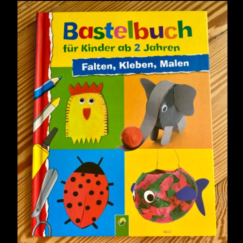 Bastelbuch Kleinkinder, zu finden beim Stand 11 am Standort Flohkids Hamburg Nord