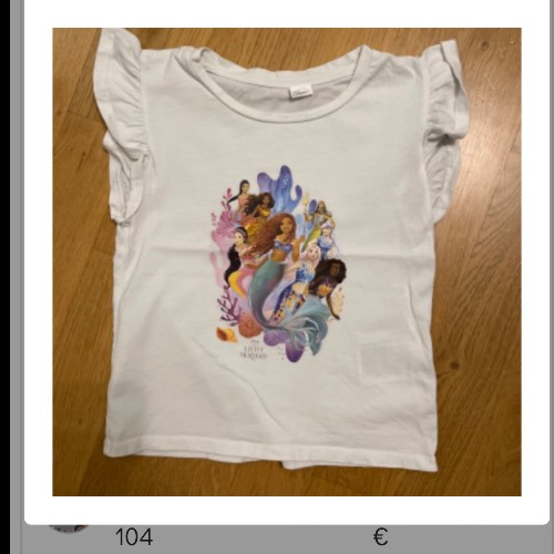 Disney Meerjungfrau T-Shirt  Größe: 98, zu finden beim Stand 160 am Standort Flohkids Hamburg Nord