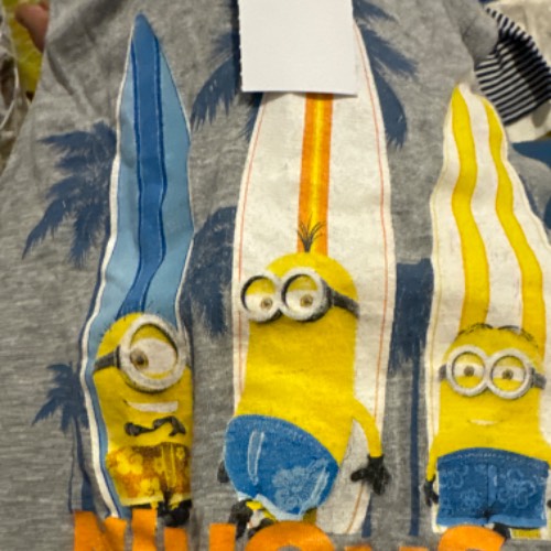 Minion Top  Größe: 104 , zu finden beim Stand 186 am Standort Flohkids Hamburg Nord