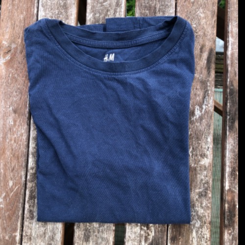 H&M T-Shirt  Größe: 146/152 blau, zu finden beim Stand 56 am Standort Flohkids Hamburg Nord