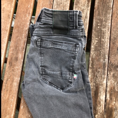 Vingino Jeans skinny Size  Größe: 12 g, zu finden beim Stand 56 am Standort Flohkids Hamburg Nord