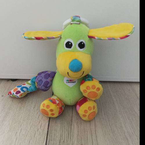 Lamaze Activity Hund J, zu finden beim Stand 176 am Standort Flohkids Hamburg Nord