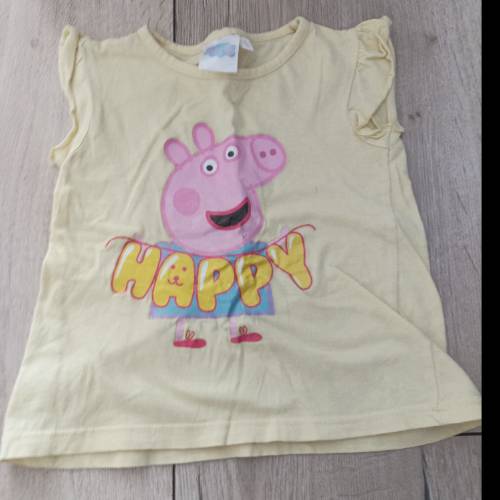 T-Shirt Peppa Pig gelb  Größe: 98/104 J, zu finden beim Stand 176 am Standort Flohkids Hamburg Nord