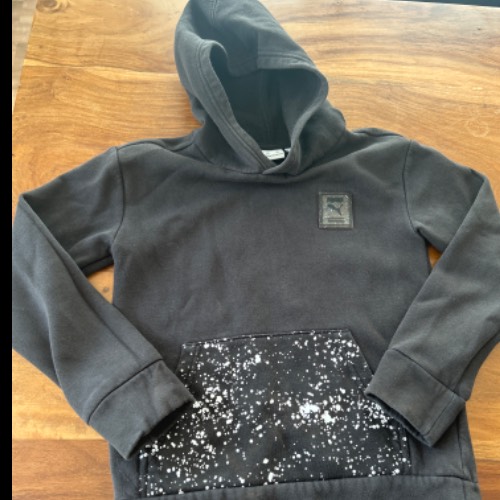 Puma Pullover  Größe: 134 schwarz, zu finden beim Stand 121 am Standort Flohkids Hamburg Nord