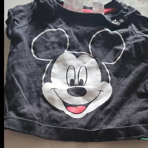 Tshirt mickey mouse  Größe: 56, zu finden beim Stand 124 am Standort Flohkids Hamburg Nord