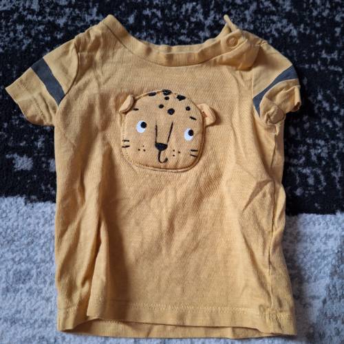 Tshirt  Größe: 68 leopard , zu finden beim Stand 72 am Standort Flohkids Hamburg Nord