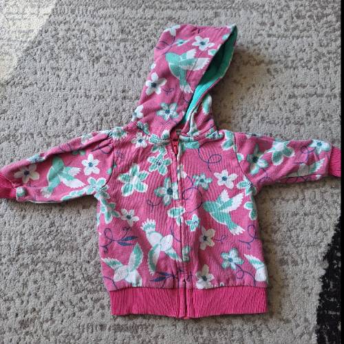 Jacke  Größe: 68 pink/blumen, zu finden beim Stand 72 am Standort Flohkids Hamburg Nord