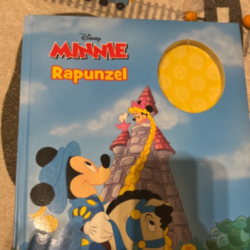 Minnie Buch Rapunzel , zu finden beim Stand 91 am Standort Flohkids Hamburg Nord