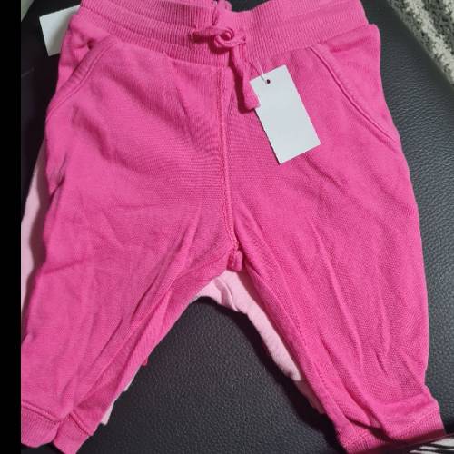 H&M Sweathose pink  Größe: 62, zu finden beim Stand 102 am Standort Flohkids Hamburg Nord