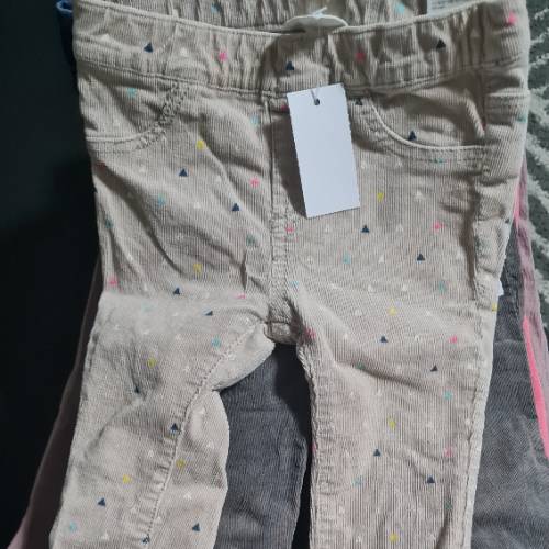 cordhose beige  Größe: 74, zu finden beim Stand 102 am Standort Flohkids Hamburg Nord