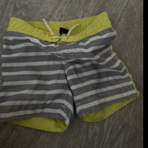 Badeshorts  Größe: 18-24, zu finden beim Stand 91 am Standort Flohkids Hamburg Nord