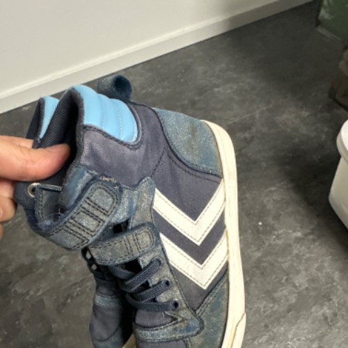 Hummels Boots  Größe: 30 blau , zu finden beim Stand 172 am Standort Flohkids Hamburg Nord