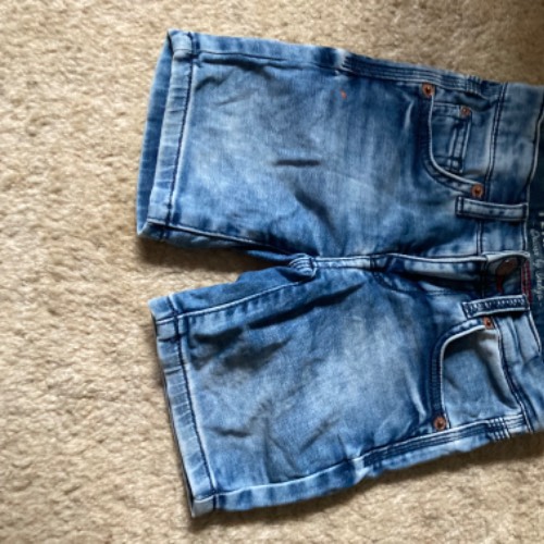 Petrol Jeans kurz  Größe: 104, zu finden beim Stand 43 am Standort Flohkids Hamburg Nord