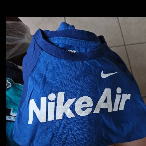 Nike shirt  Größe: 110-116 wie neu, zu finden beim Stand 268 am Standort Flohkids Hamburg Nord