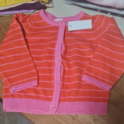 strickjacke orange pink  Größe: 74 neu, zu finden beim Stand 86 am Standort Flohkids Hamburg Nord