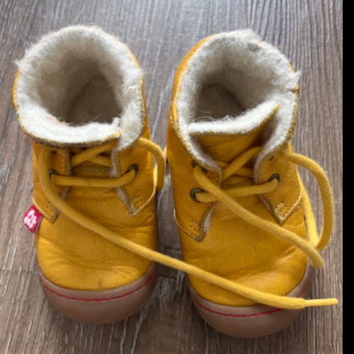 Pololo Winterschuhe gelb  Größe: 23, zu finden beim Stand 129 am Standort Flohkids Hamburg Nord