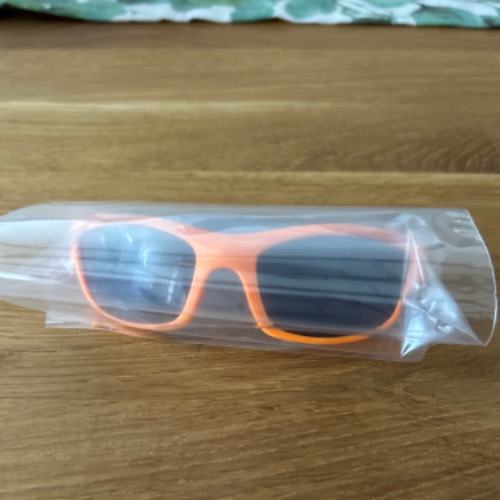 Sonnenbrille , zu finden beim Stand 127 am Standort Flohkids Hamburg Nord