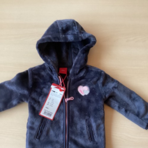 NEU S.Oliver Kuscheljacke  Größe: 62 , zu finden beim Stand 51 am Standort Flohkids Hamburg Nord