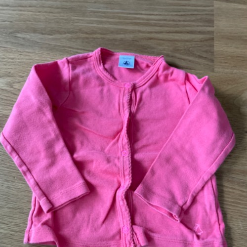 Jäckchen Petit Bat. Größe: 82 pink, zu finden beim Stand 66 am Standort Flohkids Hamburg Nord