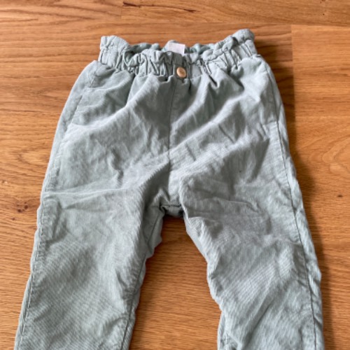 Cordhose H&M mint  Größe: 86, zu finden beim Stand 66 am Standort Flohkids Hamburg Nord