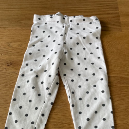 H&M Leggings weiß Punkte  Größe: 86, zu finden beim Stand 66 am Standort Flohkids Hamburg Nord