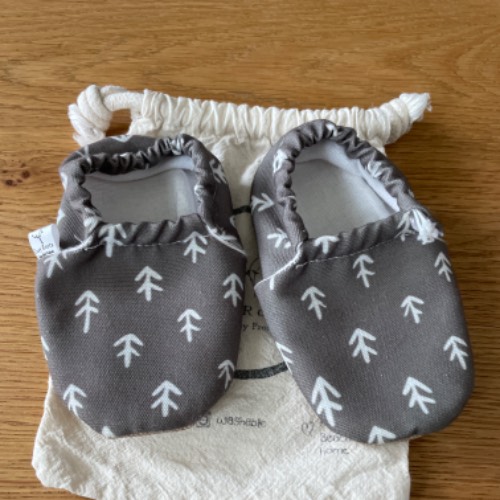 Cozy roots Schuhe  Größe: 23, zu finden beim Stand 66 am Standort Flohkids Hamburg Nord