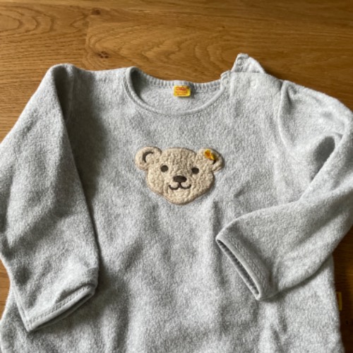 Pulli Steiff  Größe: 92, zu finden beim Stand 66 am Standort Flohkids Hamburg Nord