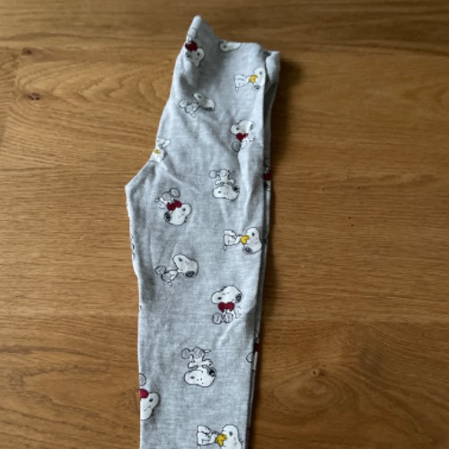 H&M Leggings  Größe: 92 Snoopy, zu finden beim Stand 66 am Standort Flohkids Hamburg Nord