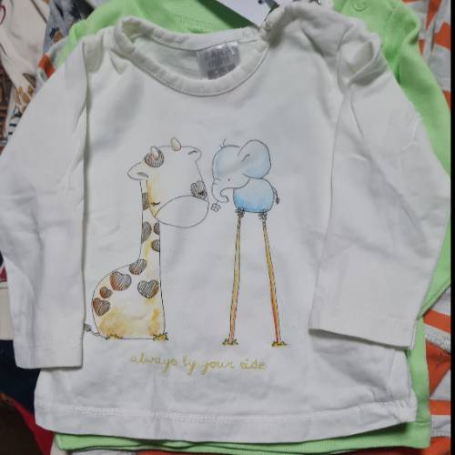  zara Langarm giraffe  Größe: 62 Neu, zu finden beim Stand 102 am Standort Flohkids Hamburg Nord