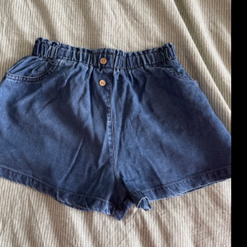 Next Jeans short  Größe: 5-6 Jahre alt, zu finden beim Stand 160 am Standort Flohkids Hamburg Nord