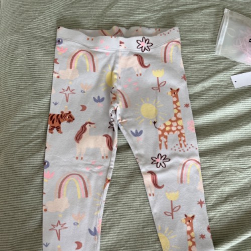 Next Leggins unicorn  Größe: 110 cm, zu finden beim Stand 160 am Standort Flohkids Hamburg Nord