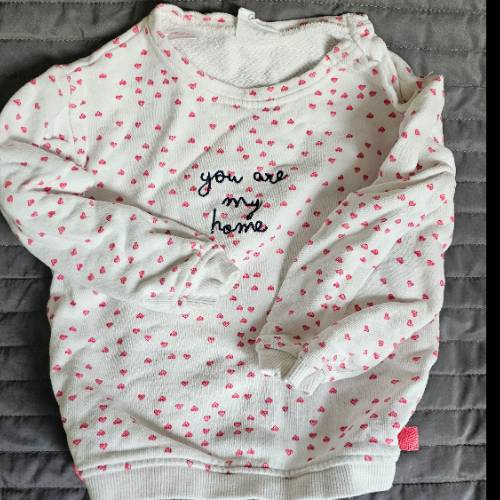 Pullover Zara  Größe: 98 Herzen weiß, zu finden beim Stand 87 am Standort Flohkids Hamburg Nord