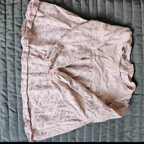 Langarmshirt rosa  Größe: 98 Zara, zu finden beim Stand 87 am Standort Flohkids Hamburg Nord